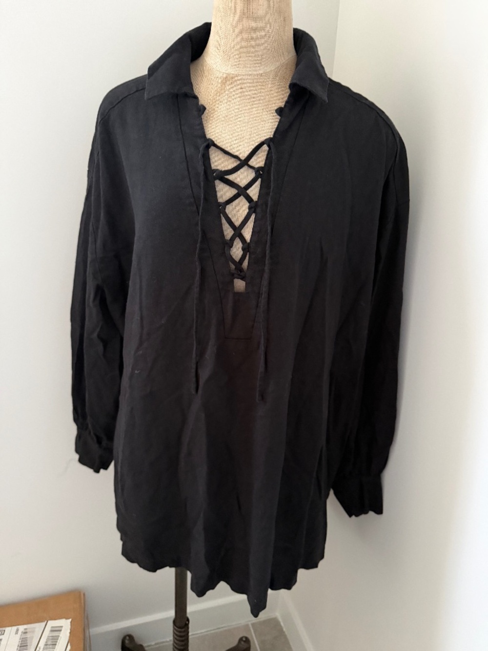 Weworewhat Linen Lace Up Kaftan Cover Up in Black Size M